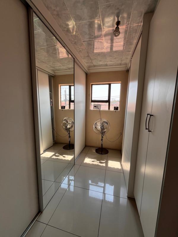 8 Bedroom Property for Sale in Lotus Gardens Gauteng