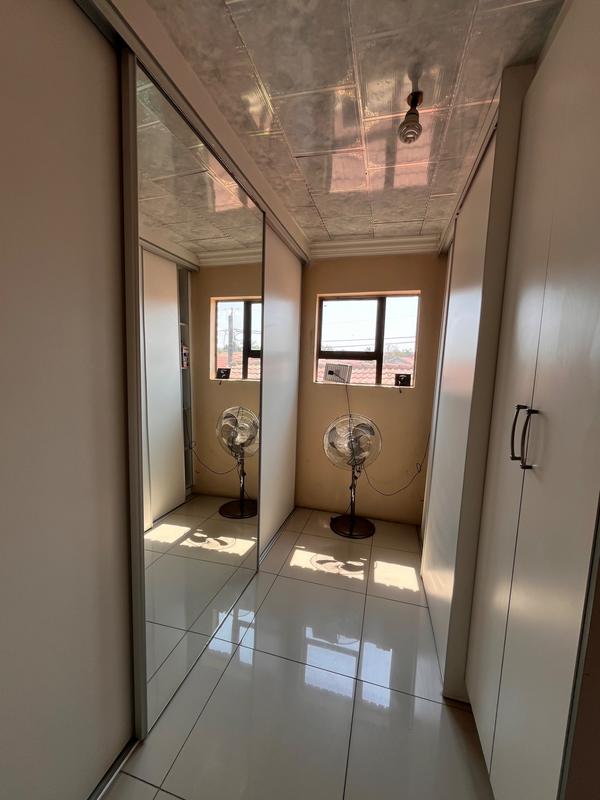 8 Bedroom Property for Sale in Lotus Gardens Gauteng