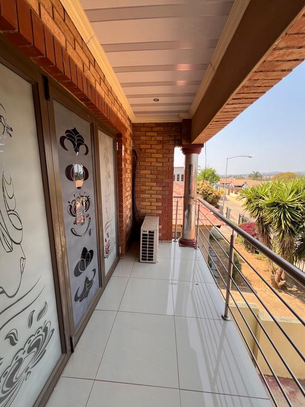 8 Bedroom Property for Sale in Lotus Gardens Gauteng