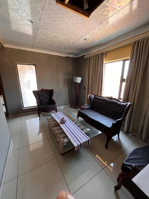 8 Bedroom Property for Sale in Lotus Gardens Gauteng