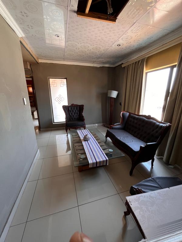 8 Bedroom Property for Sale in Lotus Gardens Gauteng