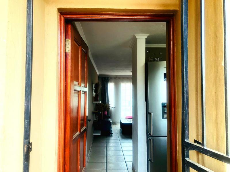 To Let 2 Bedroom Property for Rent in Castleview Gauteng