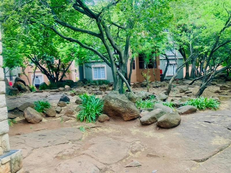 To Let 2 Bedroom Property for Rent in Castleview Gauteng