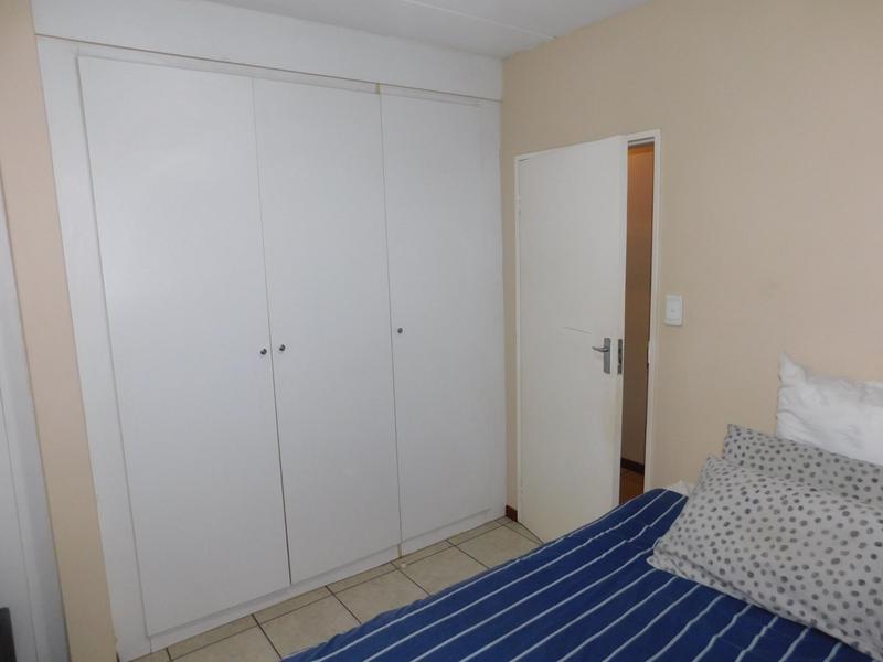 1 Bedroom Property for Sale in Grand Central Gauteng