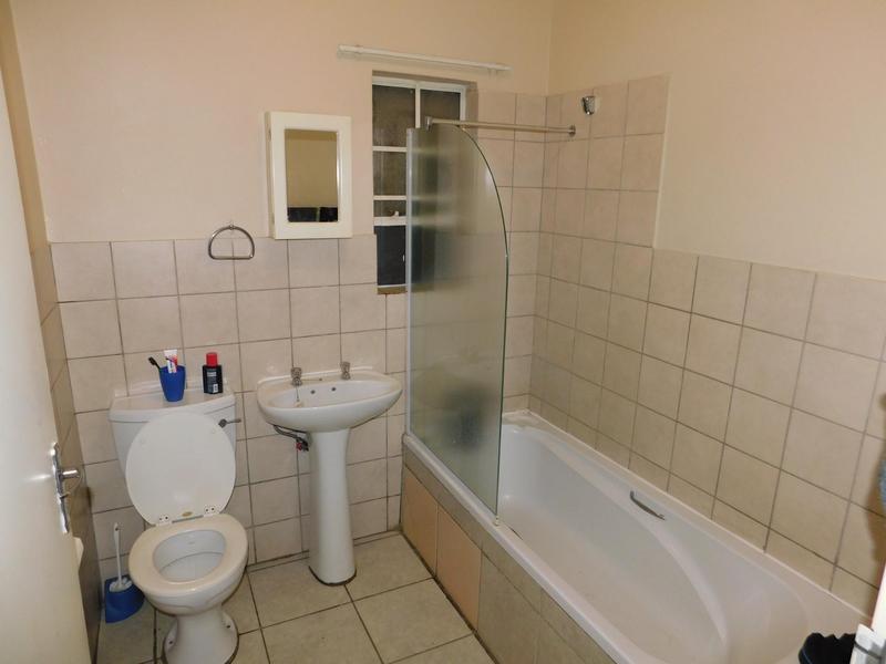1 Bedroom Property for Sale in Grand Central Gauteng