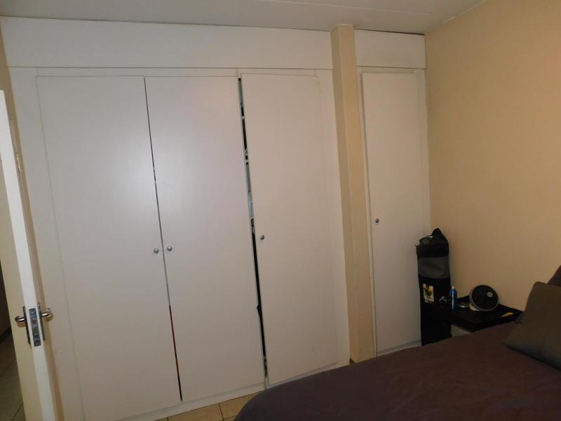1 Bedroom Property for Sale in Grand Central Gauteng