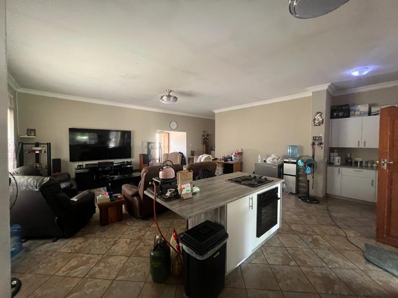 5 Bedroom Property for Sale in Pretoria North Gauteng