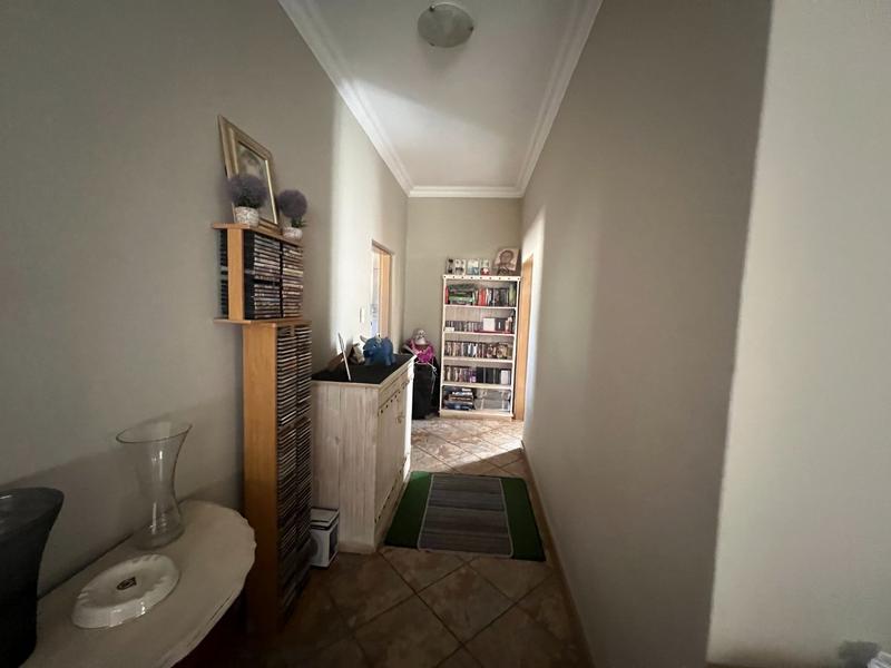 5 Bedroom Property for Sale in Pretoria North Gauteng