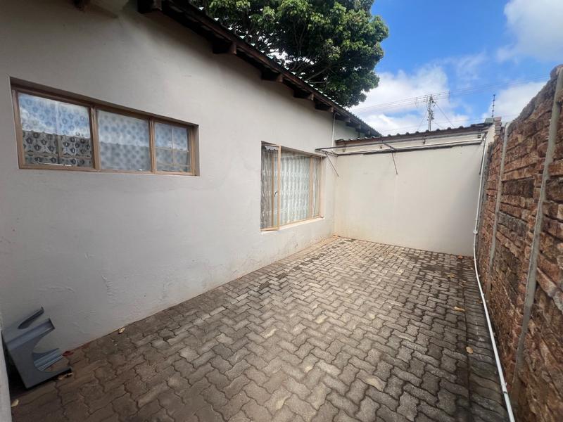 5 Bedroom Property for Sale in Pretoria North Gauteng