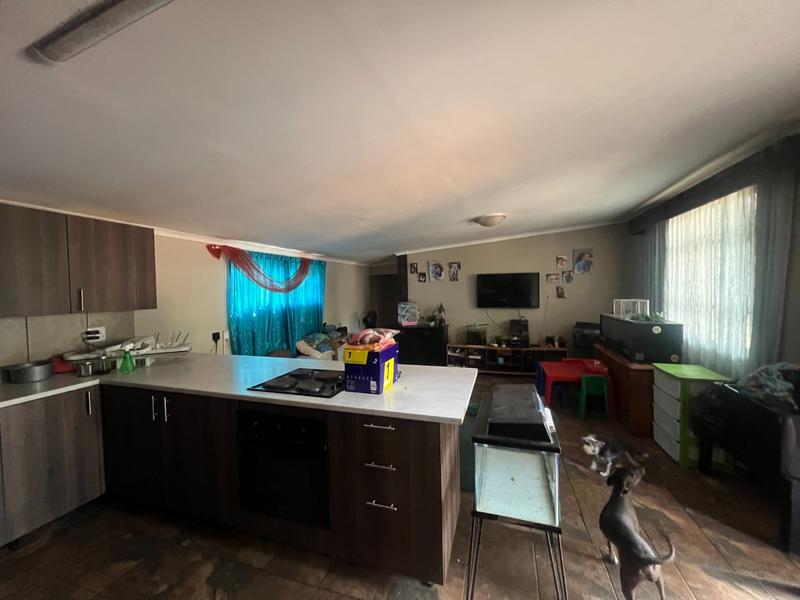 5 Bedroom Property for Sale in Pretoria North Gauteng