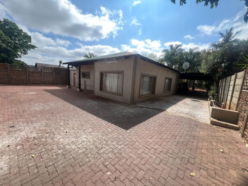 5 Bedroom Property for Sale in Pretoria North Gauteng