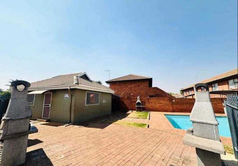 3 Bedroom Property for Sale in Florentia Gauteng