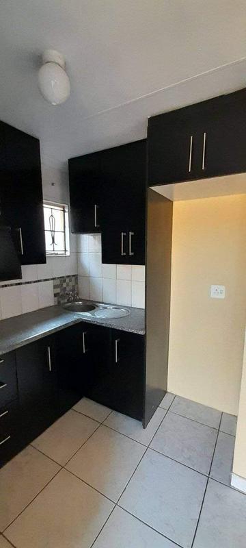 To Let 3 Bedroom Property for Rent in Vosloorus Gauteng