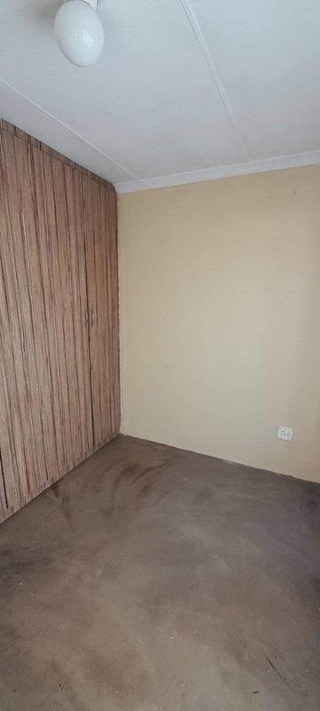 To Let 3 Bedroom Property for Rent in Vosloorus Gauteng