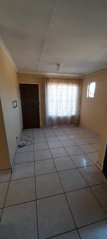To Let 3 Bedroom Property for Rent in Vosloorus Gauteng