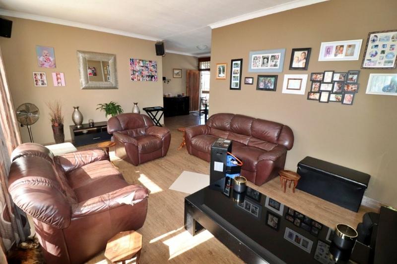 3 Bedroom Property for Sale in Symhurst Gauteng