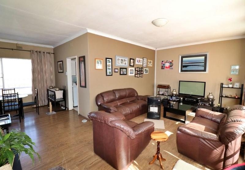 3 Bedroom Property for Sale in Symhurst Gauteng