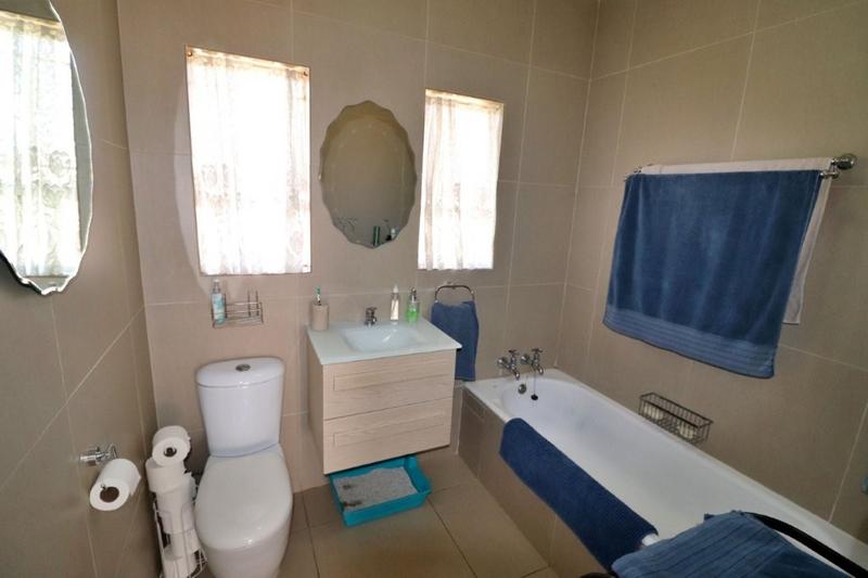 3 Bedroom Property for Sale in Symhurst Gauteng