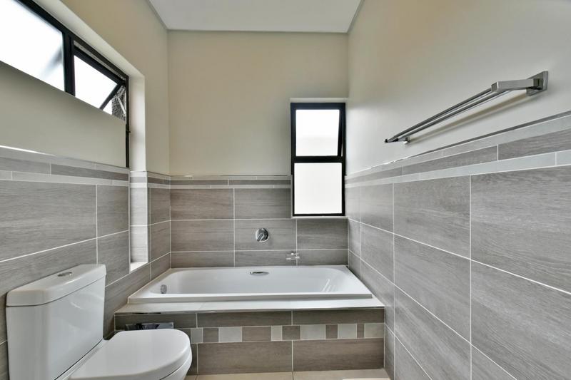 3 Bedroom Property for Sale in Ferndale Gauteng