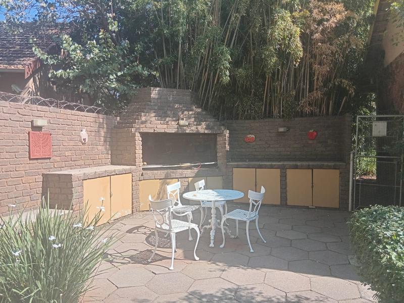 4 Bedroom Property for Sale in Eldoraigne Gauteng
