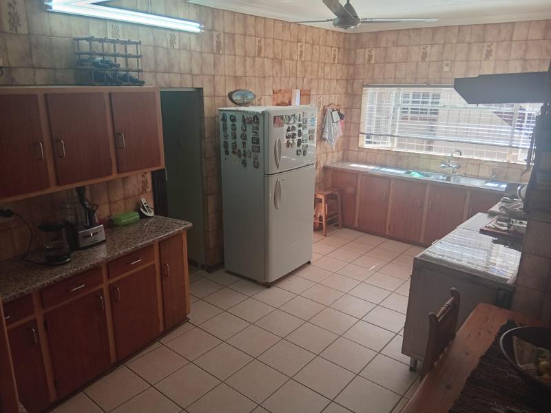 4 Bedroom Property for Sale in Eldoraigne Gauteng