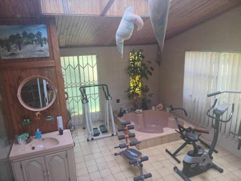 4 Bedroom Property for Sale in Eldoraigne Gauteng