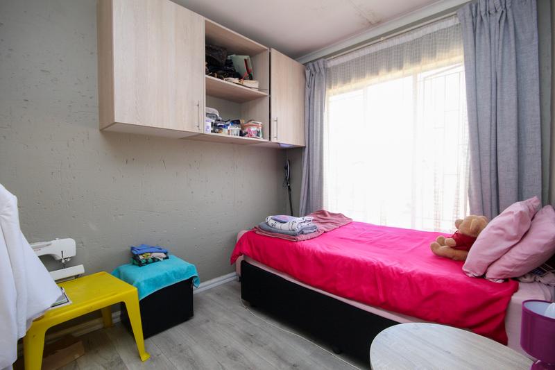 2 Bedroom Property for Sale in Thatchfield Gauteng