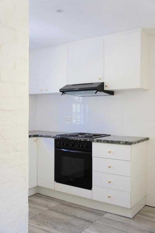 To Let 1 Bedroom Property for Rent in Sandown Gauteng