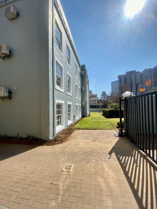 To Let 1 Bedroom Property for Rent in Sandown Gauteng