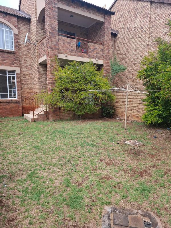 To Let 2 Bedroom Property for Rent in Mooikloof Ridge Gauteng