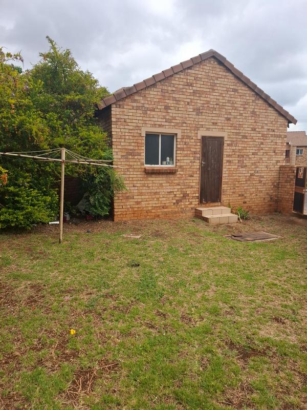 To Let 2 Bedroom Property for Rent in Mooikloof Ridge Gauteng