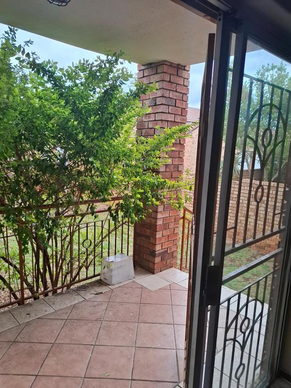 To Let 2 Bedroom Property for Rent in Mooikloof Ridge Gauteng