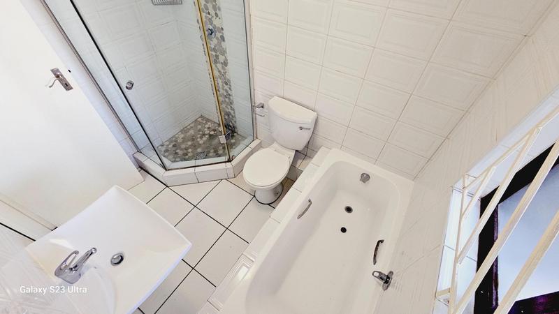 1 Bedroom Property for Sale in Morningside Gauteng