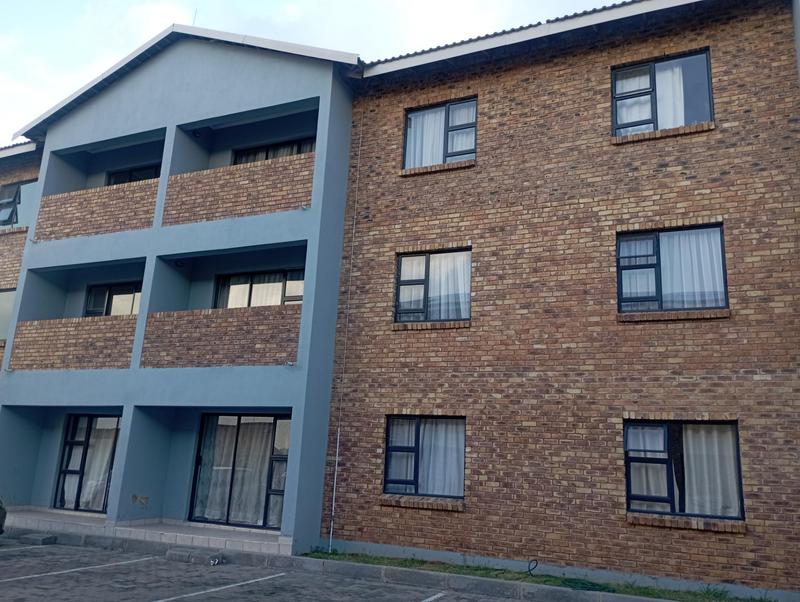 To Let 2 Bedroom Property for Rent in Groblerpark Gauteng