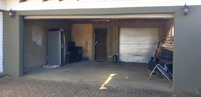 3 Bedroom Property for Sale in Protea Glen Gauteng