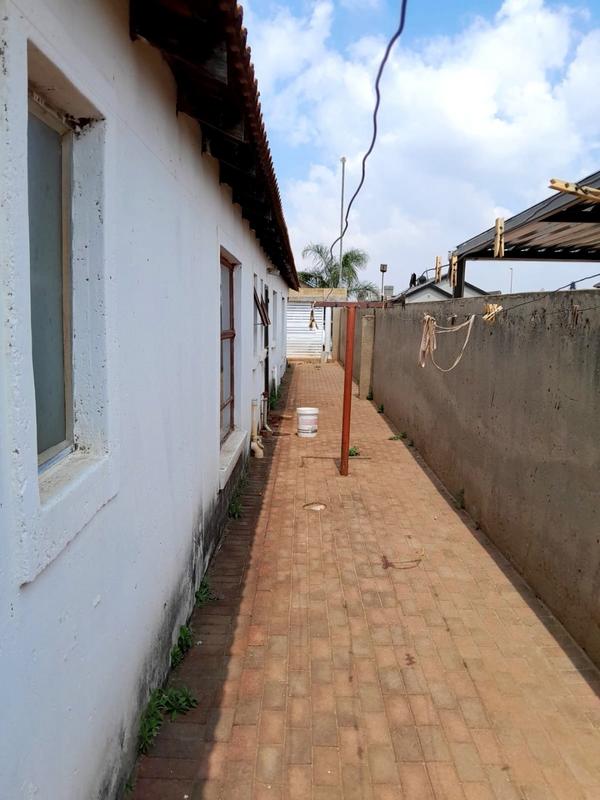 3 Bedroom Property for Sale in Protea Glen Gauteng