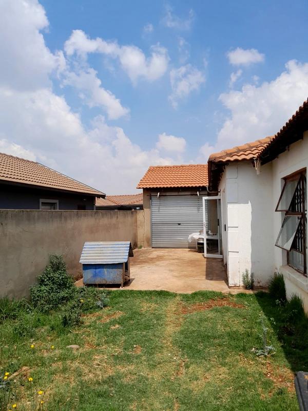 3 Bedroom Property for Sale in Protea Glen Gauteng