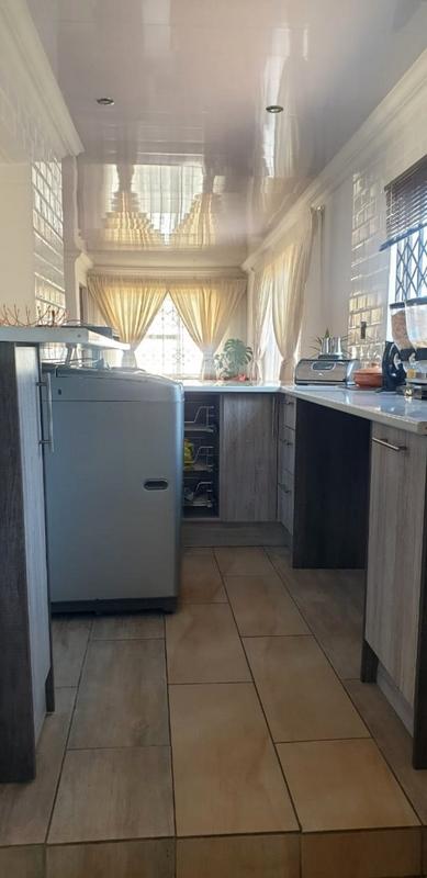 3 Bedroom Property for Sale in Protea Glen Gauteng