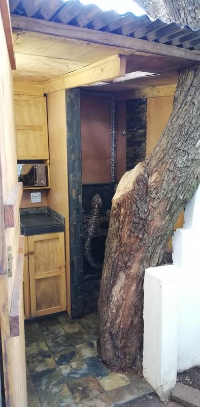 To Let 1 Bedroom Property for Rent in Wilro Park Gauteng