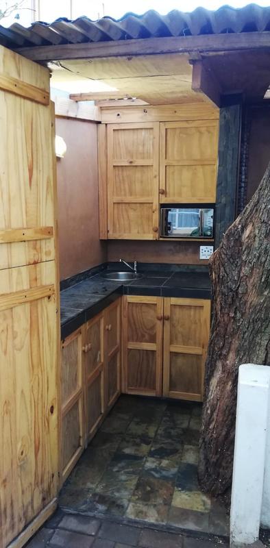 To Let 1 Bedroom Property for Rent in Wilro Park Gauteng