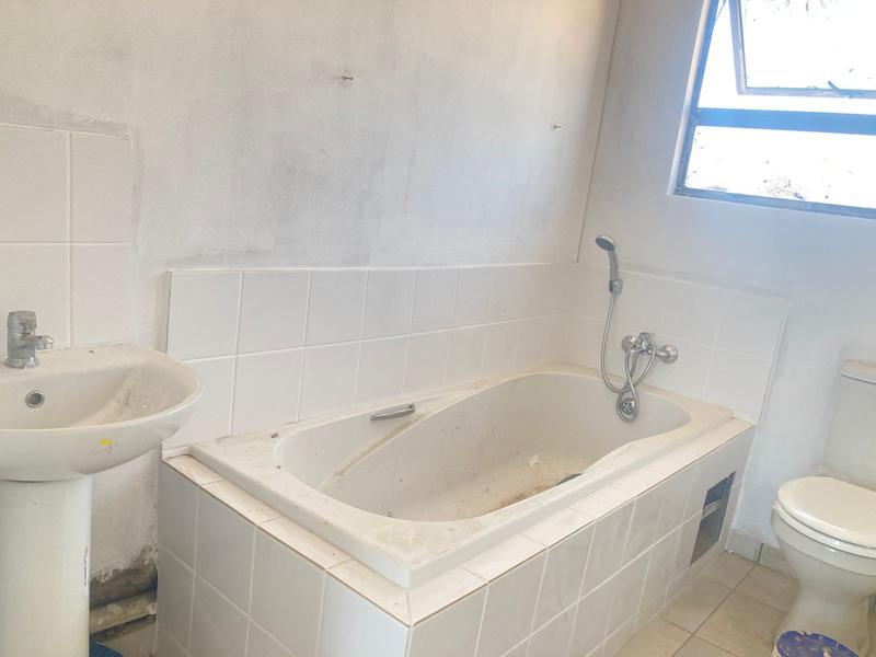 3 Bedroom Property for Sale in Crystal Park Gauteng