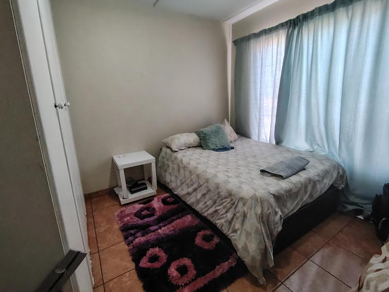 To Let 2 Bedroom Property for Rent in Clubview Gauteng