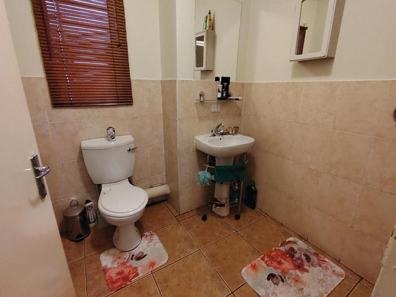 To Let 2 Bedroom Property for Rent in Clubview Gauteng