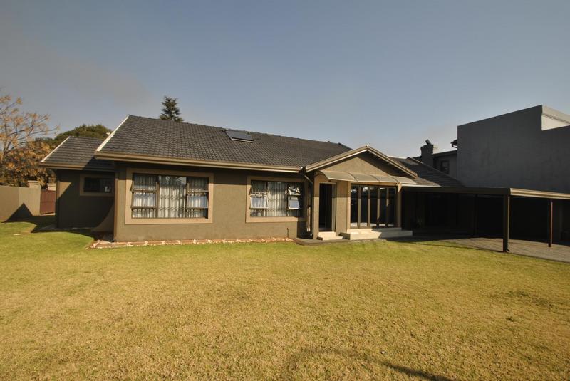 4 Bedroom Property for Sale in Groeneweide Gauteng