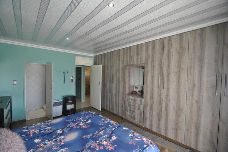 4 Bedroom Property for Sale in Groeneweide Gauteng