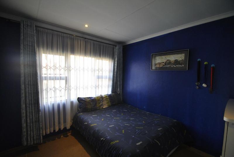 4 Bedroom Property for Sale in Groeneweide Gauteng