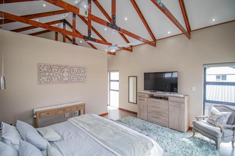 4 Bedroom Property for Sale in Midstream Ridge Gauteng