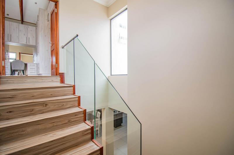 4 Bedroom Property for Sale in Midstream Ridge Gauteng