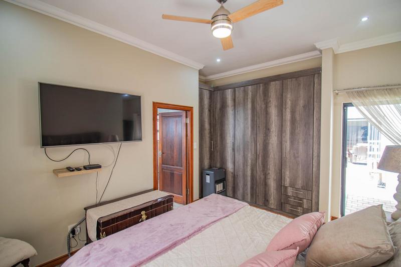 4 Bedroom Property for Sale in Midstream Ridge Gauteng