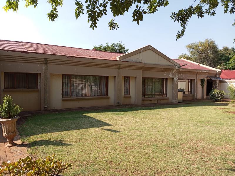 4 Bedroom Property for Sale in Rowhill Gauteng